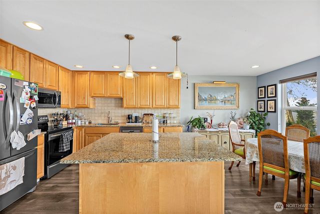 7606 19th Street W, Tacoma, WA 98466