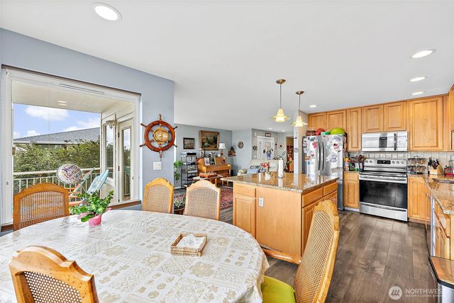 7606 19th Street W, Tacoma, WA 98466