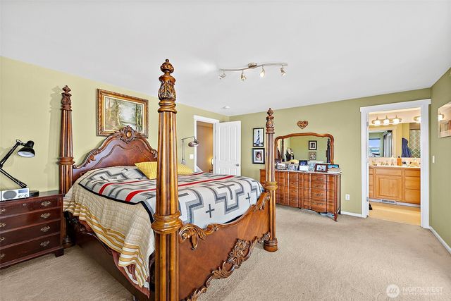 7606 19th Street W, Tacoma, WA 98466