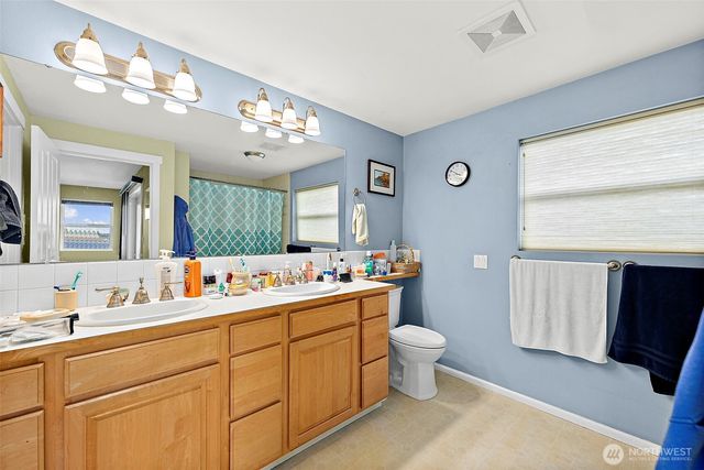 7606 19th Street W, Tacoma, WA 98466