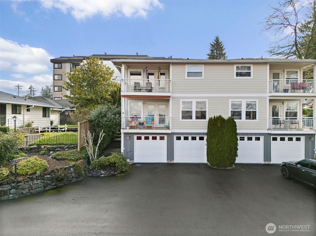 7606 19th Street W, Tacoma, WA 98466