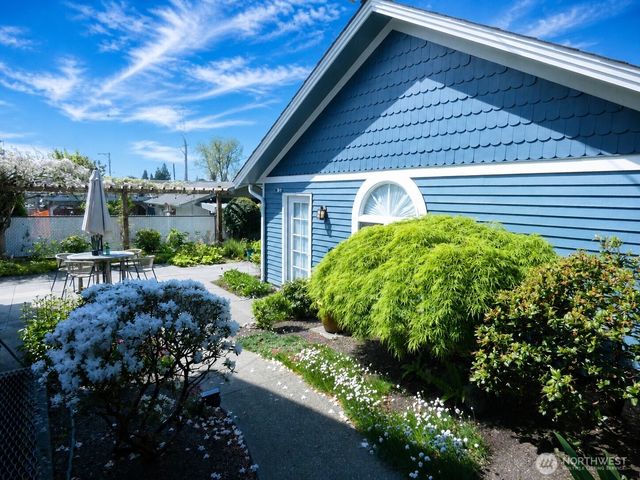1422 Colby Avenue, Everett, WA 98201