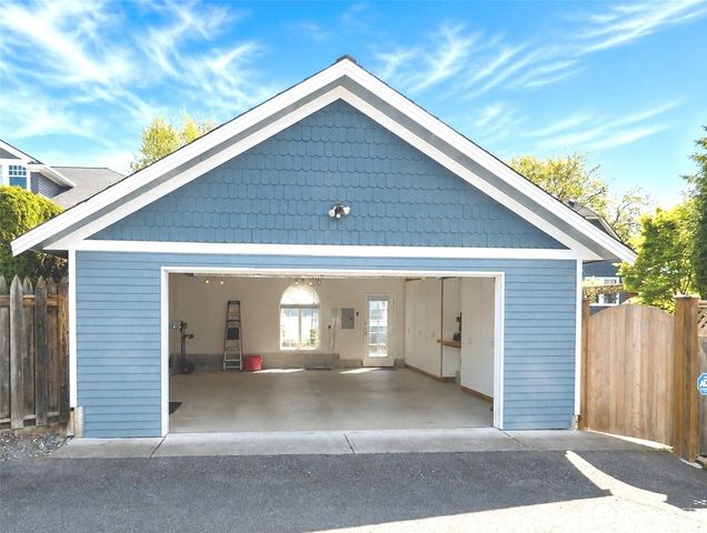 1422 Colby Avenue, Everett, WA 98201