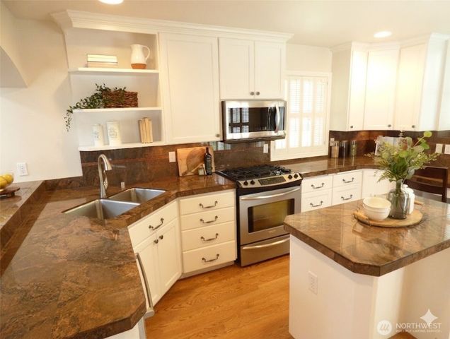 1422 Colby Avenue, Everett, WA 98201