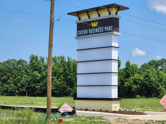 175 Crowne Parc Drive, Opelousas, LA 70570