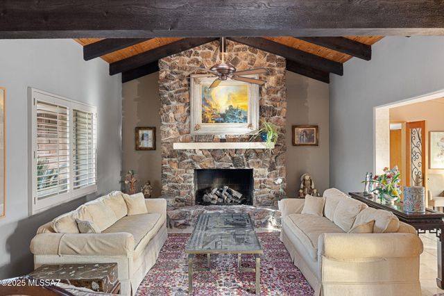 4425 N Hacienda Del Sol Road, Tucson, AZ 85718