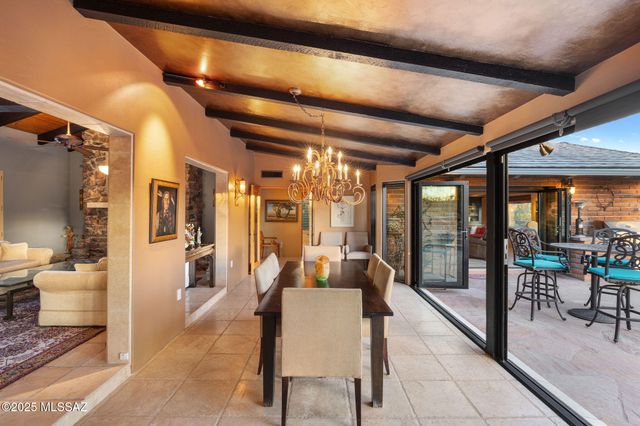 4425 N Hacienda Del Sol Road, Tucson, AZ 85718