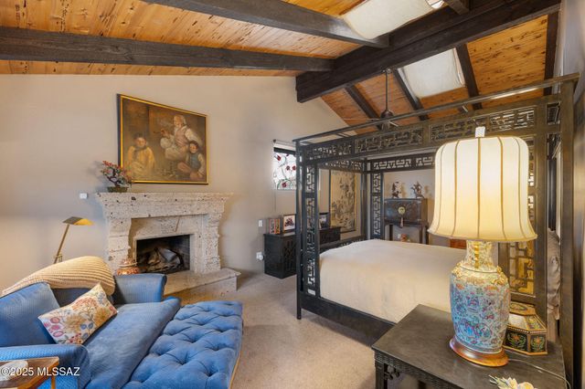 4425 N Hacienda Del Sol Road, Tucson, AZ 85718