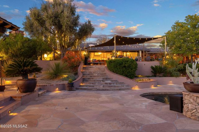 4425 N Hacienda Del Sol Road, Tucson, AZ 85718