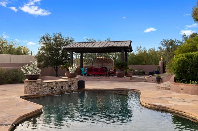 4425 N Hacienda Del Sol Road, Tucson, AZ 85718