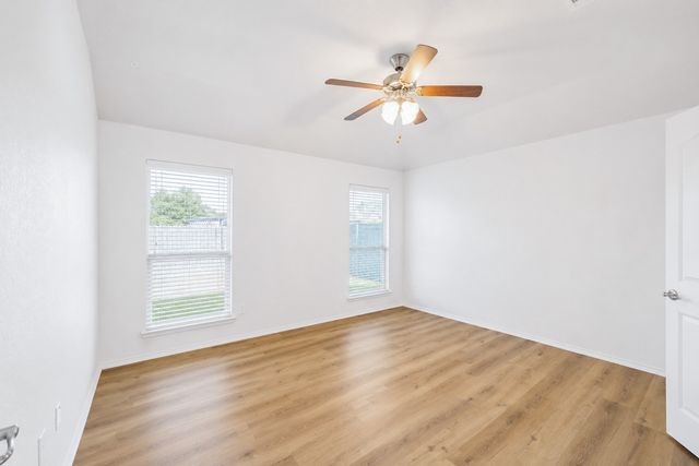 1005 Meadow Green Court, Princeton, TX 75407