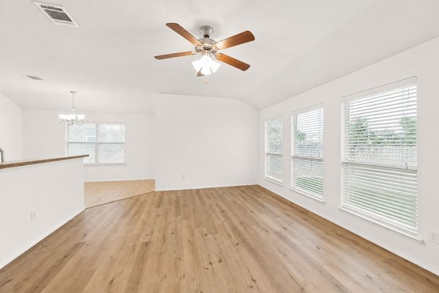 1005 Meadow Green Court, Princeton, TX 75407