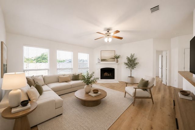 1005 Meadow Green Court, Princeton, TX 75407