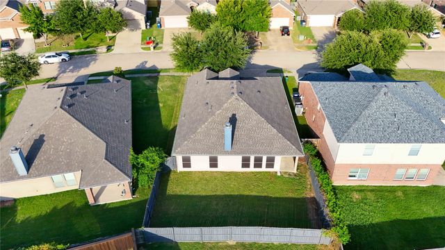 1005 Meadow Green Court, Princeton, TX 75407