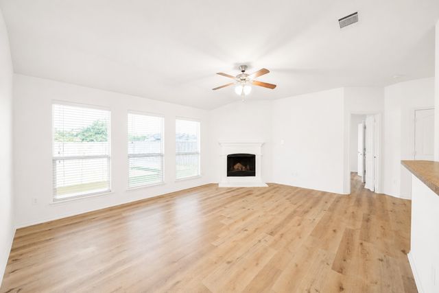 1005 Meadow Green Court, Princeton, TX 75407