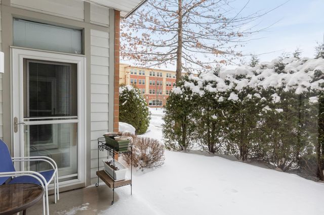 410 Farrell St Apt 119, South Burlington, VT 05403