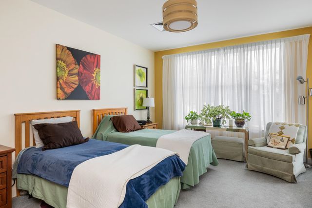 410 Farrell St Apt 119, South Burlington, VT 05403