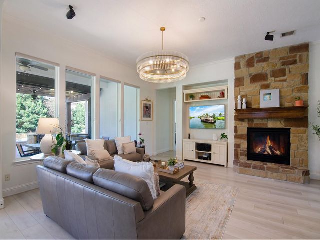 7242 Lake Paloma Trl, The Woodlands, TX 77389