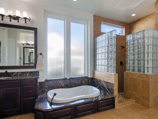 7242 Lake Paloma Trl, The Woodlands, TX 77389