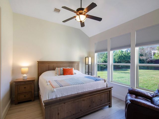 7242 Lake Paloma Trl, The Woodlands, TX 77389