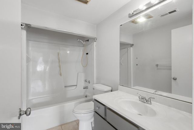 1508 KENSINGTON DR, Hagerstown, MD 21742