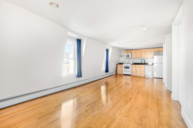 578 Cambridge St 3F, Cambridge, MA 02141