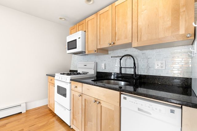 578 Cambridge St 3F, Cambridge, MA 02141