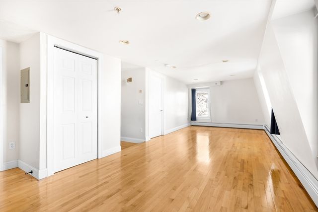 578 Cambridge St 3F, Cambridge, MA 02141