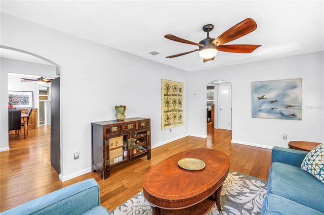 2721 4TH AVENUE S, St Petersburg, FL 33712