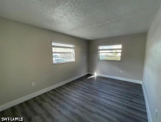 3325 Airport RD N F4, Naples, FL 34105