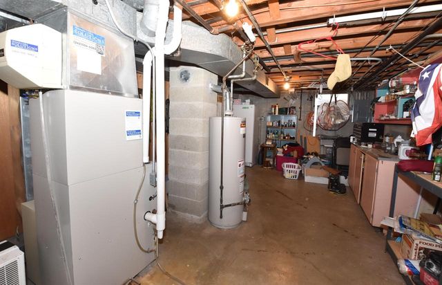 7822 8th AVENUE, Kenosha, WI 53143