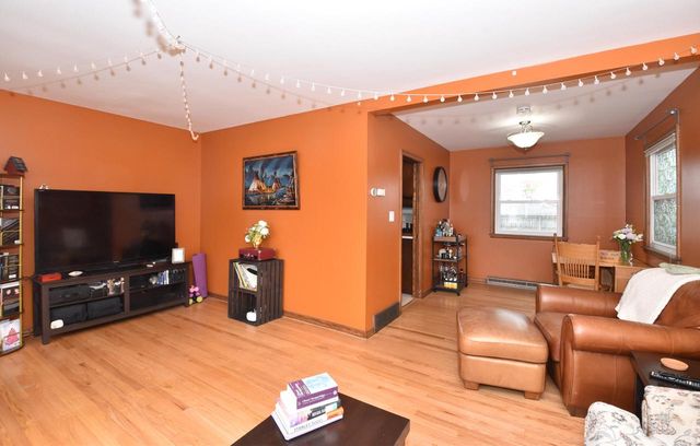 7822 8th AVENUE, Kenosha, WI 53143