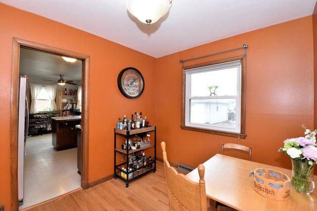 7822 8th AVENUE, Kenosha, WI 53143