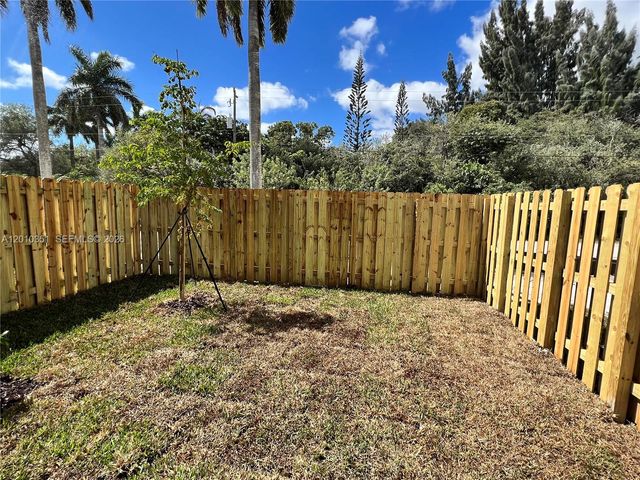 24450 SW 119th Place 24450, Homestead, FL 33032