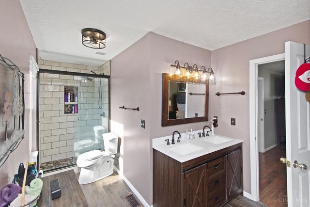 6067 Weber Oaks Drive, Miami Twp, OH 45140