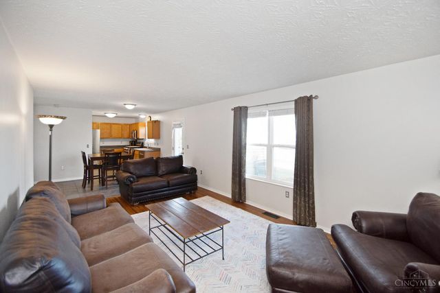 6067 Weber Oaks Drive, Miami Twp, OH 45140