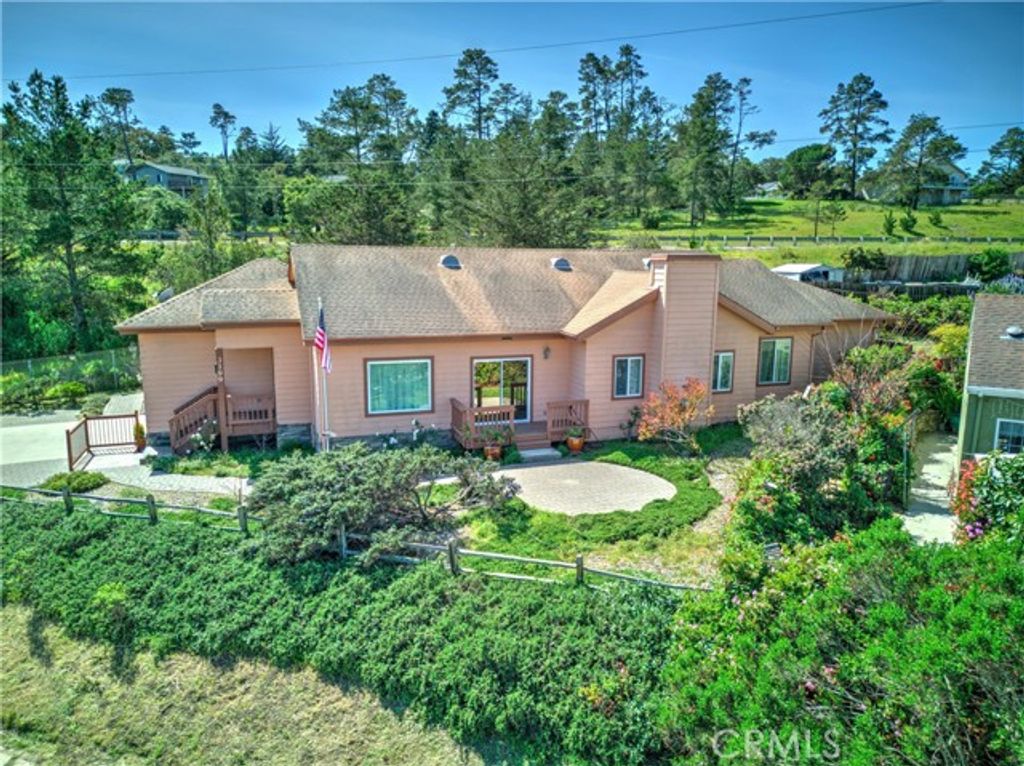 3199 Eton Road, Cambria, CA 93428