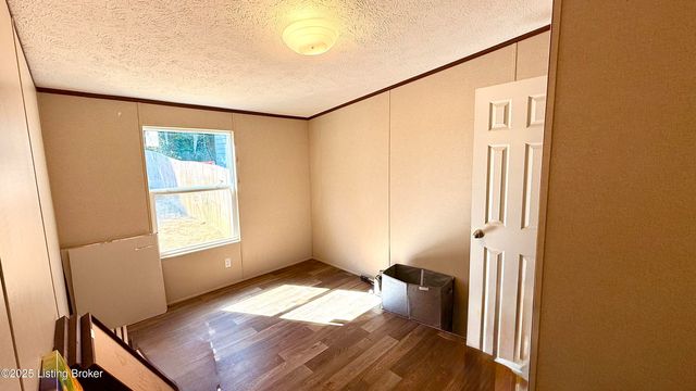 243 McDonald Dr, Brandenburg, KY 40108