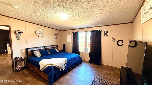 243 McDonald Dr, Brandenburg, KY 40108