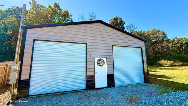 243 McDonald Dr, Brandenburg, KY 40108