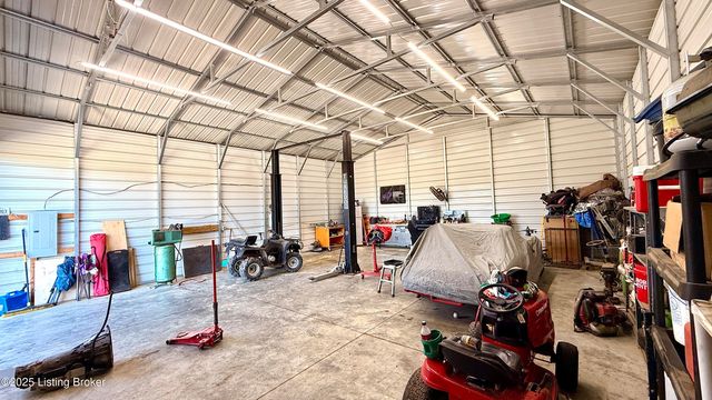 243 McDonald Dr, Brandenburg, KY 40108