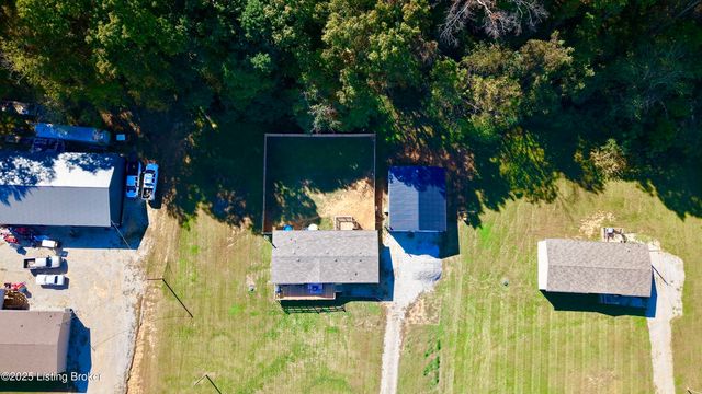 243 McDonald Dr, Brandenburg, KY 40108