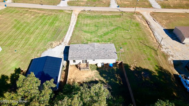 243 McDonald Dr, Brandenburg, KY 40108