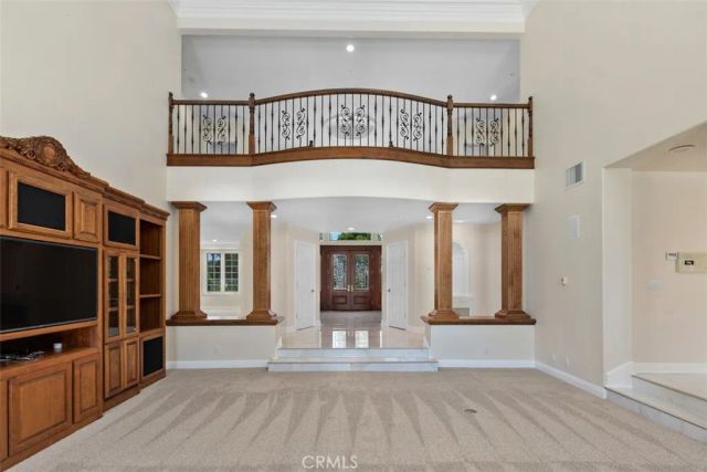 6863 Canyon Hill Drive, Riverside, CA 92506