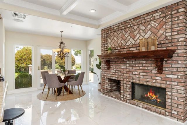 6863 Canyon Hill Drive, Riverside, CA 92506