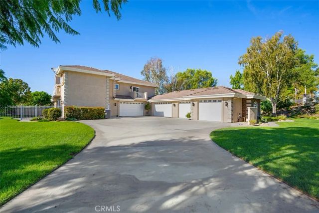 6863 Canyon Hill Drive, Riverside, CA 92506