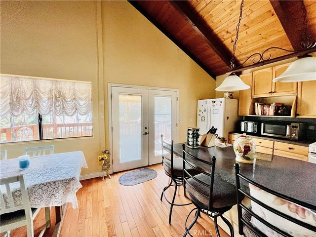 1117 Snowline Drive, Frazier Park, CA 93225