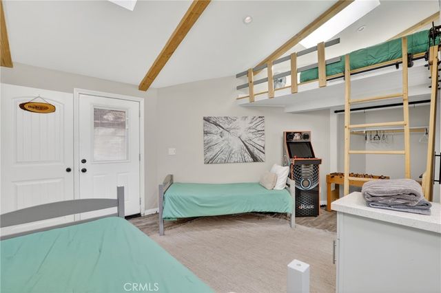 605 Pyramid Drive, Crestline, CA 92325