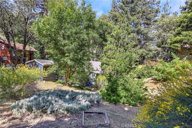 605 Pyramid Drive, Crestline, CA 92325