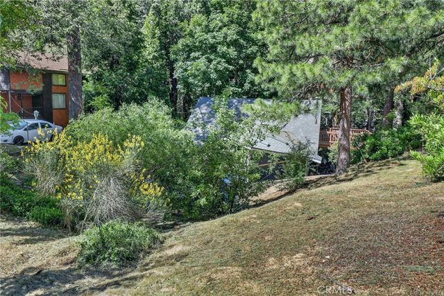 605 Pyramid Drive, Crestline, CA 92325